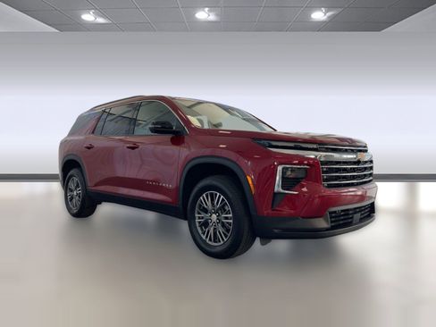 Used 2024 Chevrolet Traverse LT w/ LPO, Floor Liner Package image 7