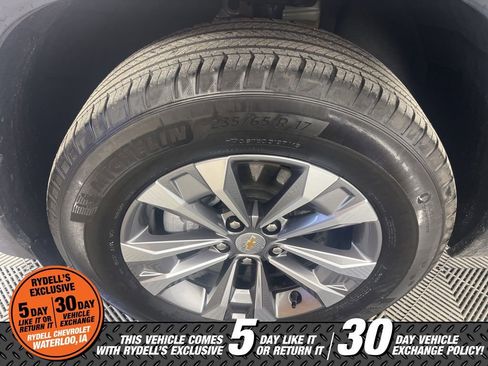 Certified 2025 Chevrolet Equinox LT w/ Convenience Package II image 13