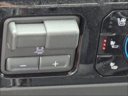 Used 2026 Chevrolet Silverado 1500 ZR2 AWD/4WD image 30