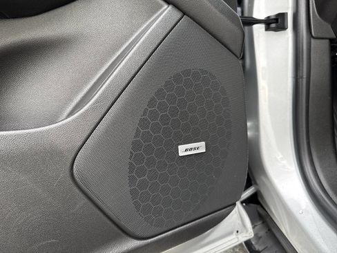 Used 2017 Cadillac XT5 Luxury w/ Driver Awareness Package image 32