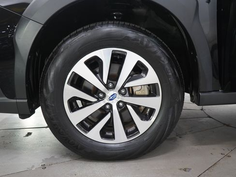 Used 2025 Subaru Outback Premium AWD/4WD image 29