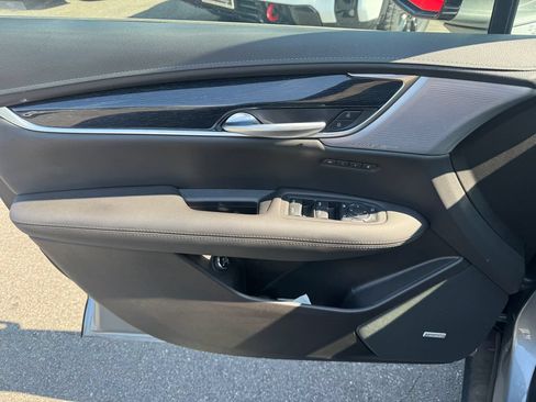 Used 2024 Cadillac XT5 Premium Luxury AWD/4WD image 27