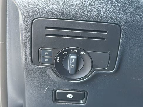Used 2020 Mercedes-Benz Metris image 28