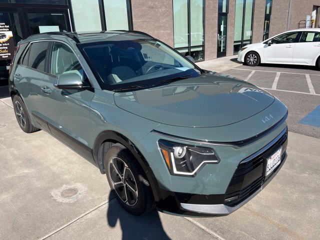 Used 2024 Kia Niro FWD image 2
