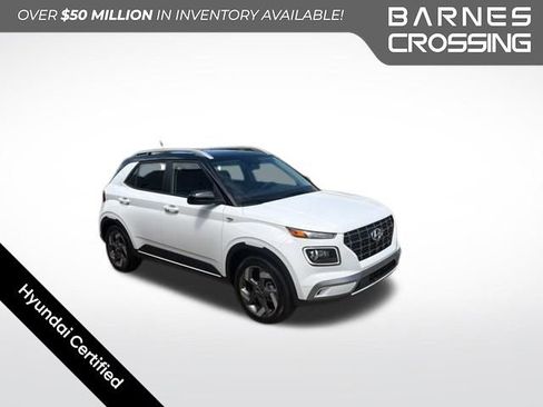 Used 2024 Hyundai Venue Limited FWD image 1