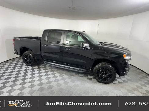 Used 2023 Chevrolet Silverado 1500 LT Trail Boss w/ LT Trail Boss Premium Package image 10