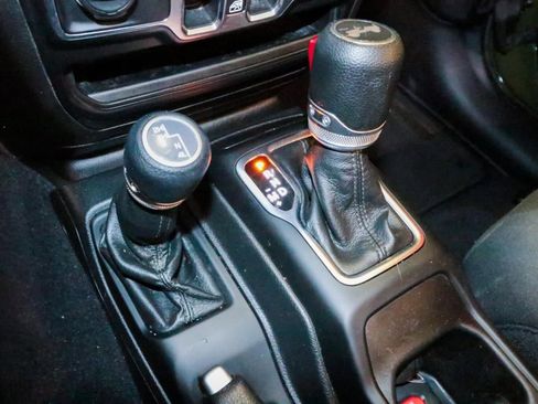 Used 2021 Jeep Wrangler Unlimited Sport image 19