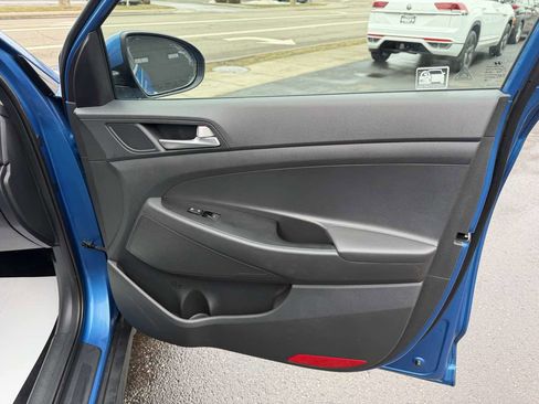 Used 2019 Hyundai Tucson SE image 20