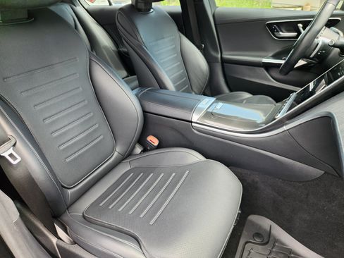 Used 2023 Mercedes-Benz C 300 4MATIC Sedan image 14