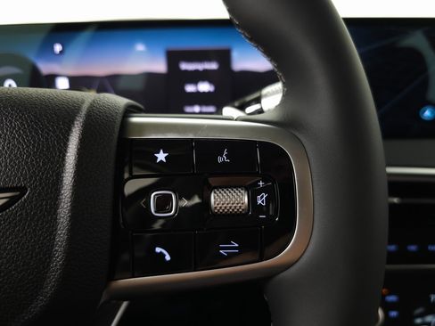 Used 2026 Genesis GV70 2.5T image 14