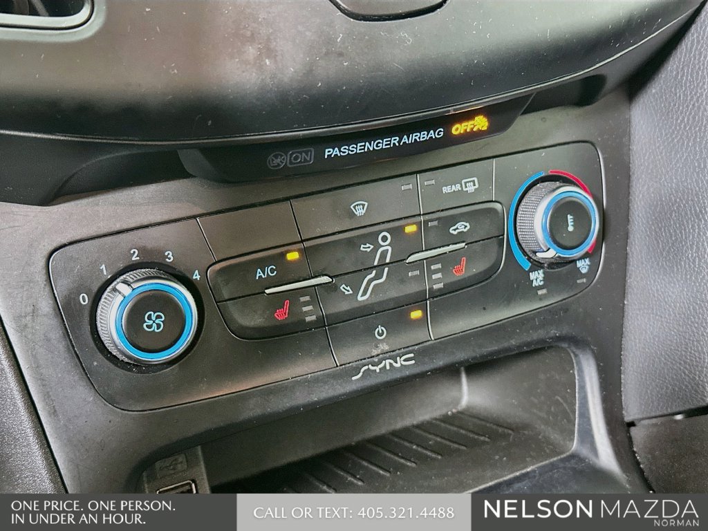 Used 2018 Ford Focus SE FWD image 17