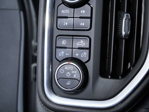 Used 2019 Chevrolet Silverado 1500 RST AWD/4WD image 25
