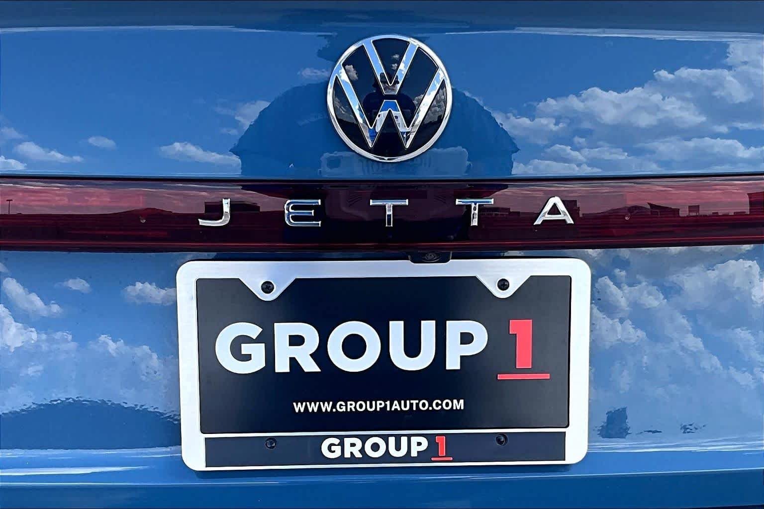 New 2027 Volkswagen Jetta SE FWD image 15