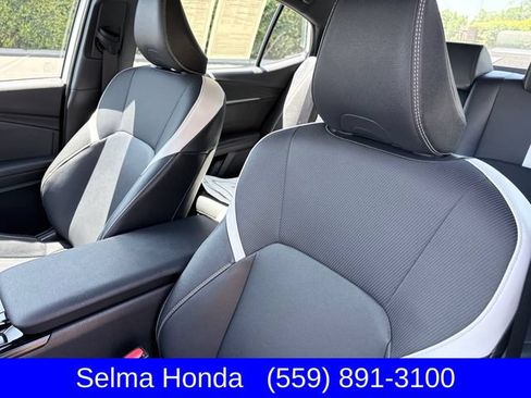 Used 2025 Toyota Camry SE FWD image 12