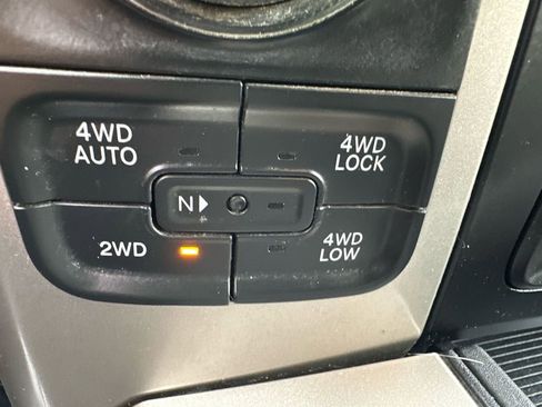 Used 2018 RAM 1500 Big Horn image 35