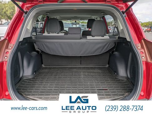 Used 2015 Toyota RAV4 XLE FWD image 9