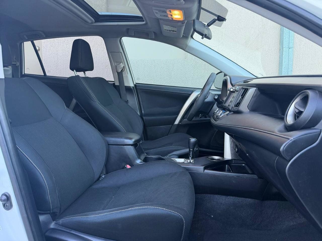 Used 2015 Toyota RAV4 XLE FWD image 22
