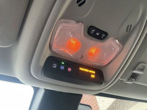 Used 2022 Buick Encore GX Preferred image 25