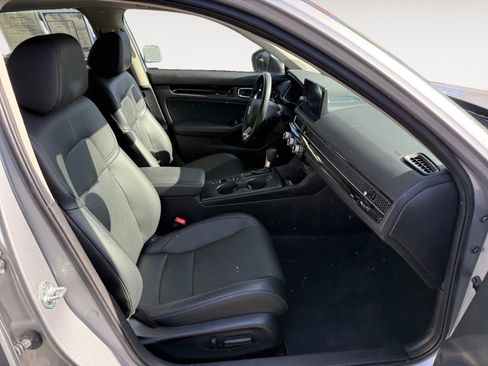 Used 2022 Honda Civic Touring image 19