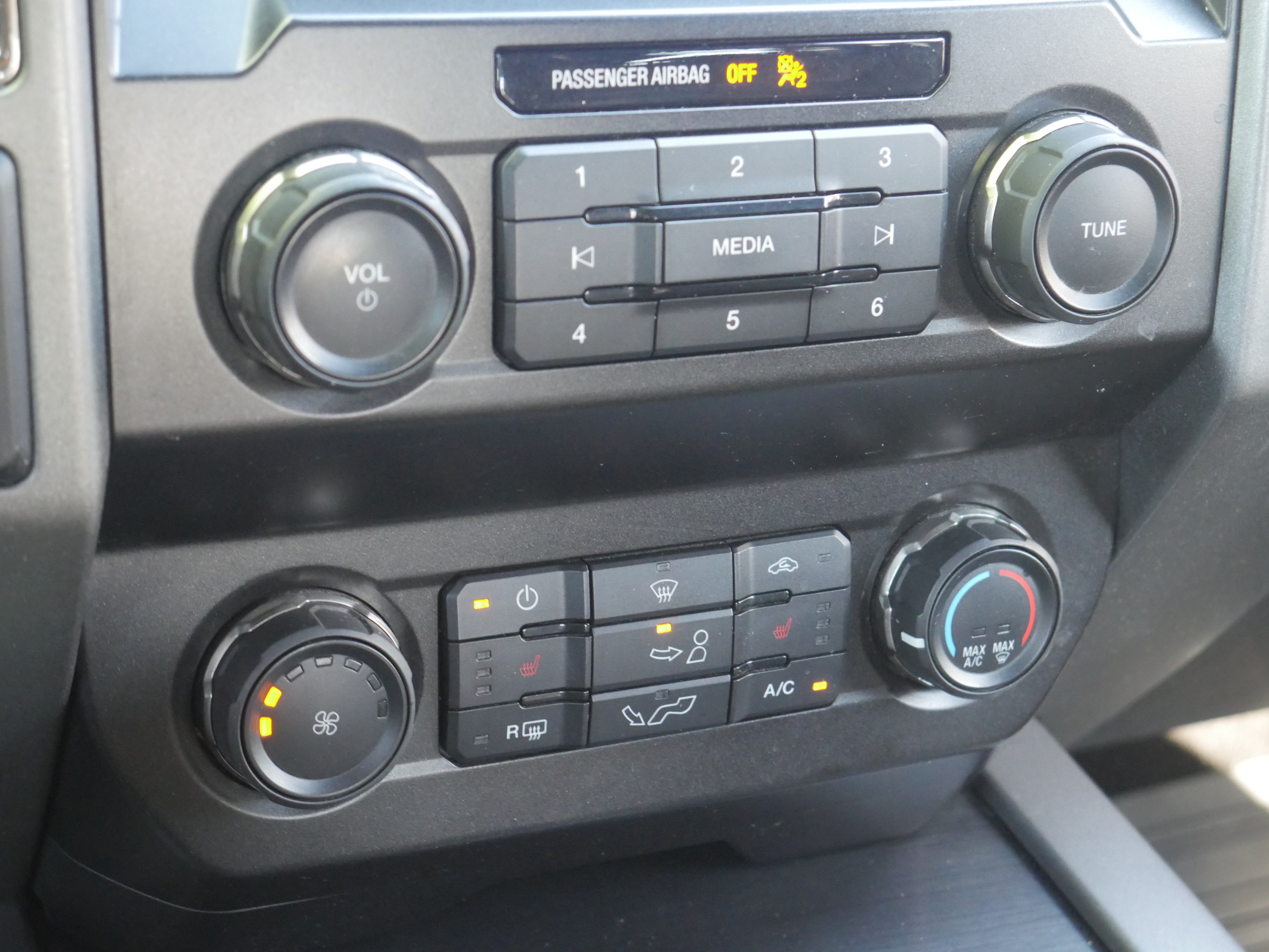 Used 2019 Ford F150 Raptor AWD/4WD image 14