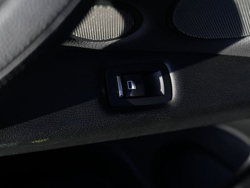 Used 2017 BMW X5 xDrive50i image 31