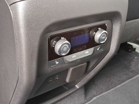 New 2026 Chevrolet Traverse High Country image 23