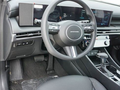 New 2026 Hyundai Santa Cruz SEL FWD image 9