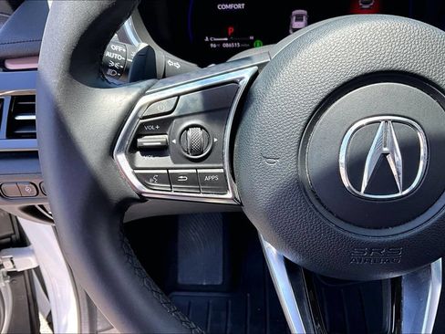Used 2022 Acura MDX SH-AWD image 10