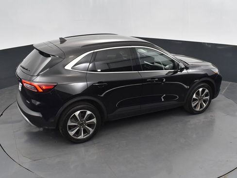 Used 2023 Ford Escape Platinum image 38