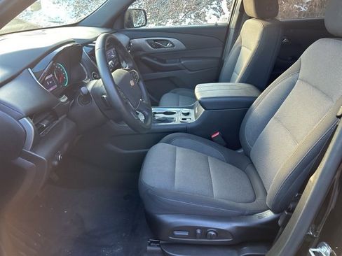 Certified 2023 Chevrolet Traverse LT image 24