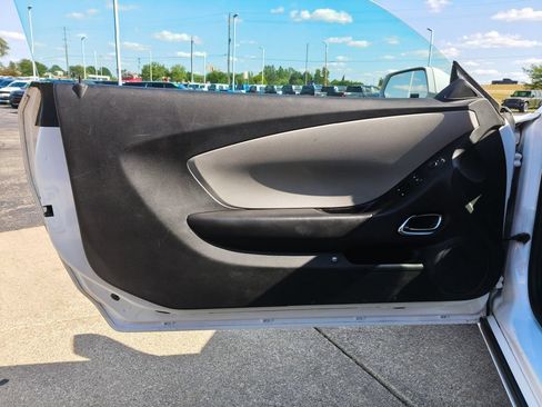 Used 2013 Chevrolet Camaro LS RWD image 9