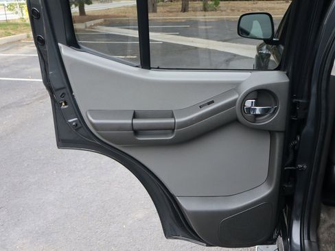 Used 2011 Nissan Xterra S w/ 4X4 Value Package image 24