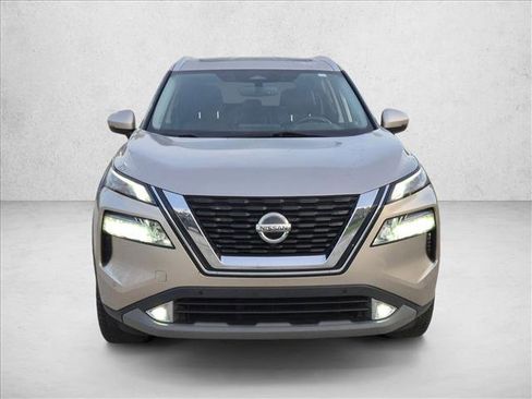 Used 2021 Nissan Rogue SL w/ Premium Package FWD image 2