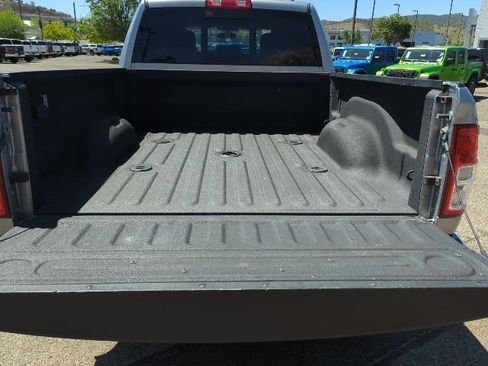 Used 2022 RAM 2500 Tradesman AWD/4WD image 23