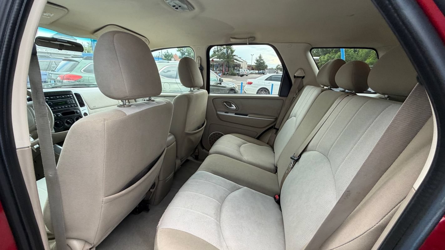 Used 2005 Mercury Mariner Premier FWD image 9