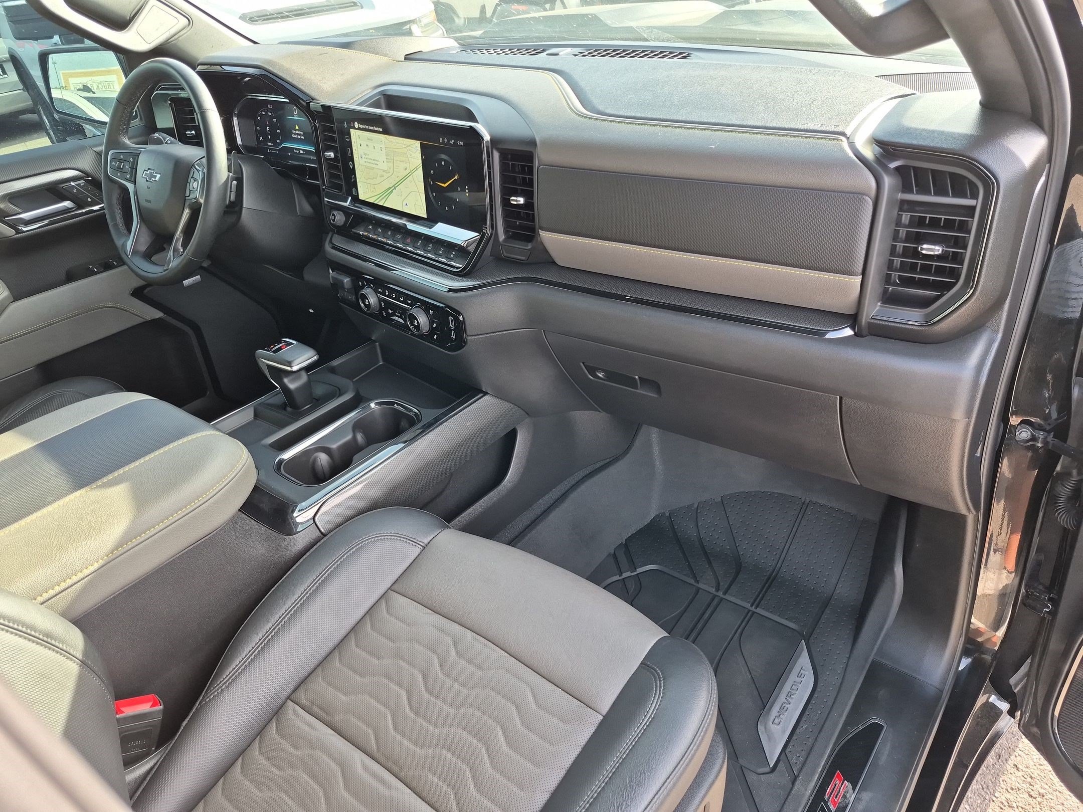 Used 2025 Chevrolet Silverado 1500 ZR2 w/ Technology Package AWD/4WD image 33