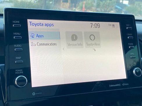 Used 2022 Toyota Camry XSE FWD image 25