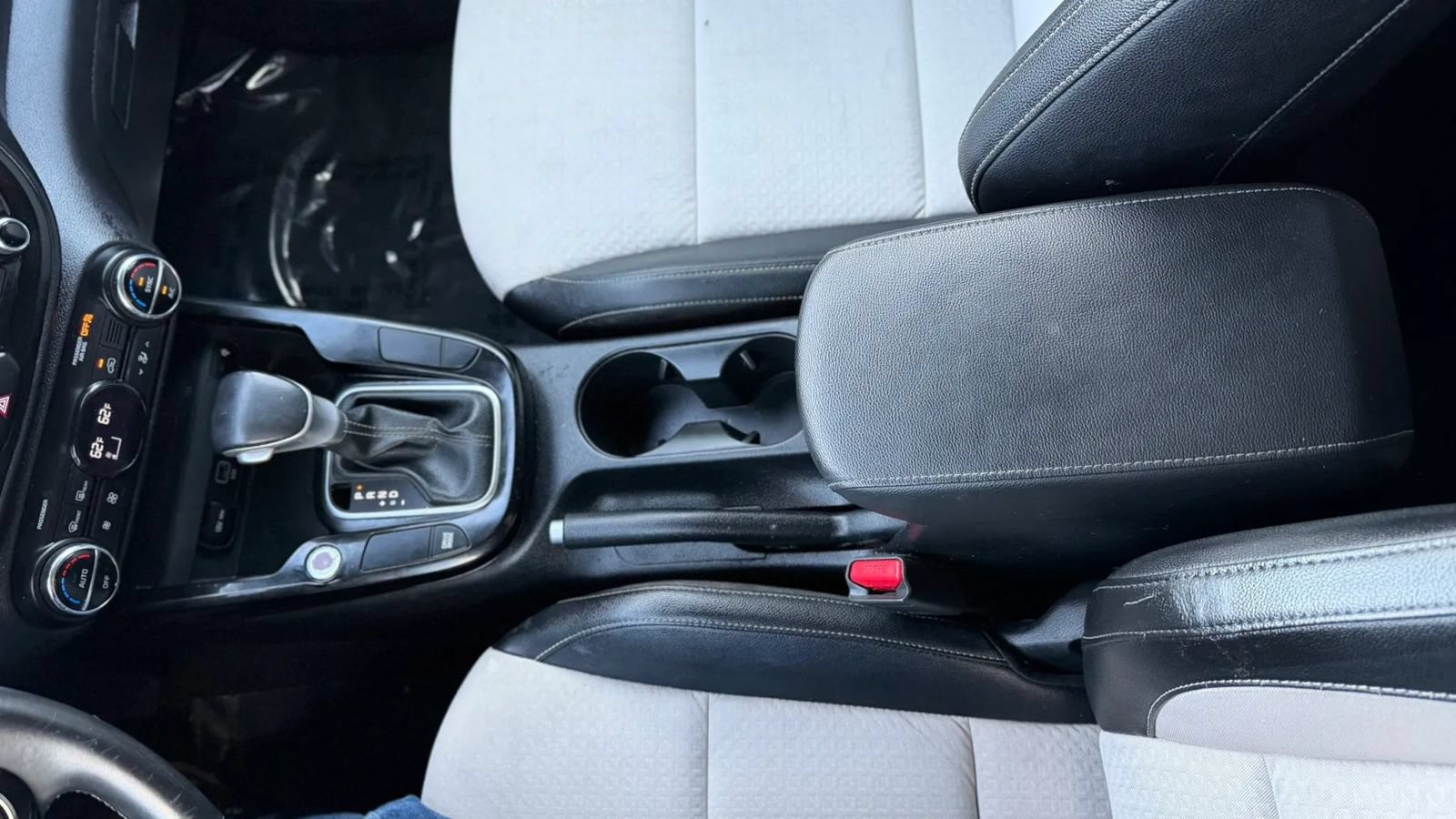 Used 2024 Kia Soul GT-Line FWD image 19