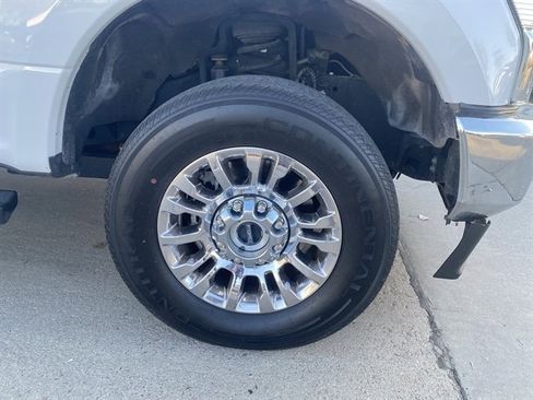 Used 2022 Ford F250 XLT w/ XLT Premium Package image 2