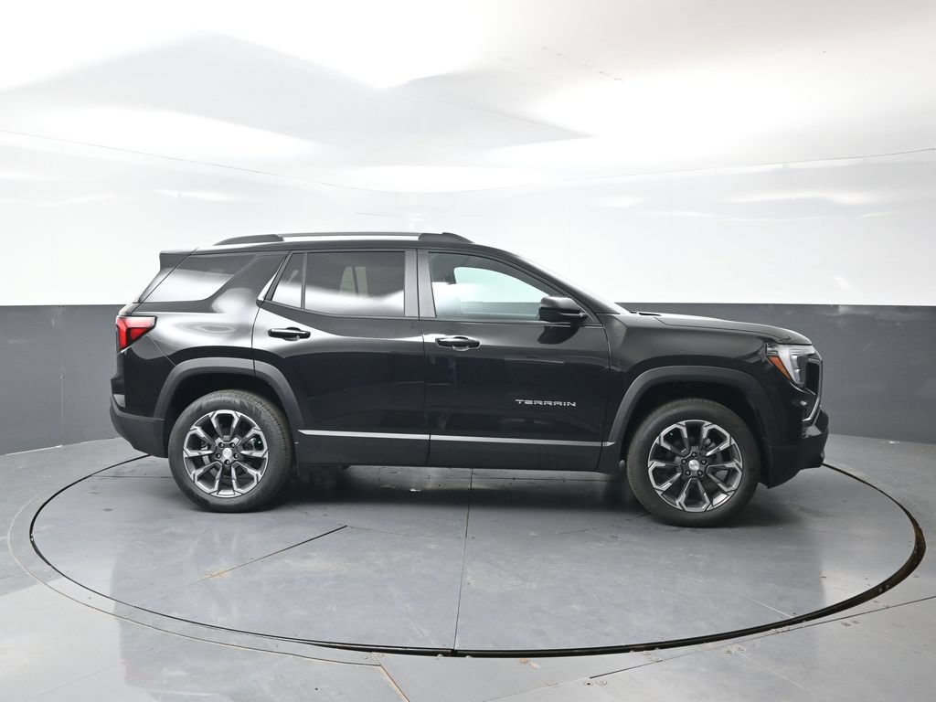 New 2027 GMC Terrain Elevation w/ Elevation Premium Package AWD/4WD image 2