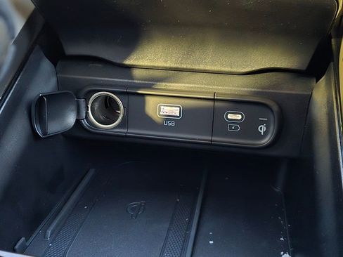 New 2025 Kia Telluride S image 30