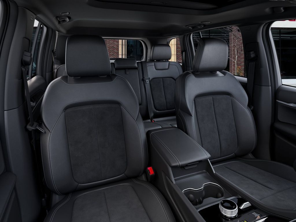New 2026 Jeep Grand Cherokee Altitude AWD/4WD image 16