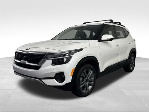 Used 2021 Kia Seltos S FWD image 1