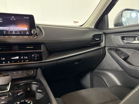 Used 2024 Nissan Rogue SV AWD/4WD image 28