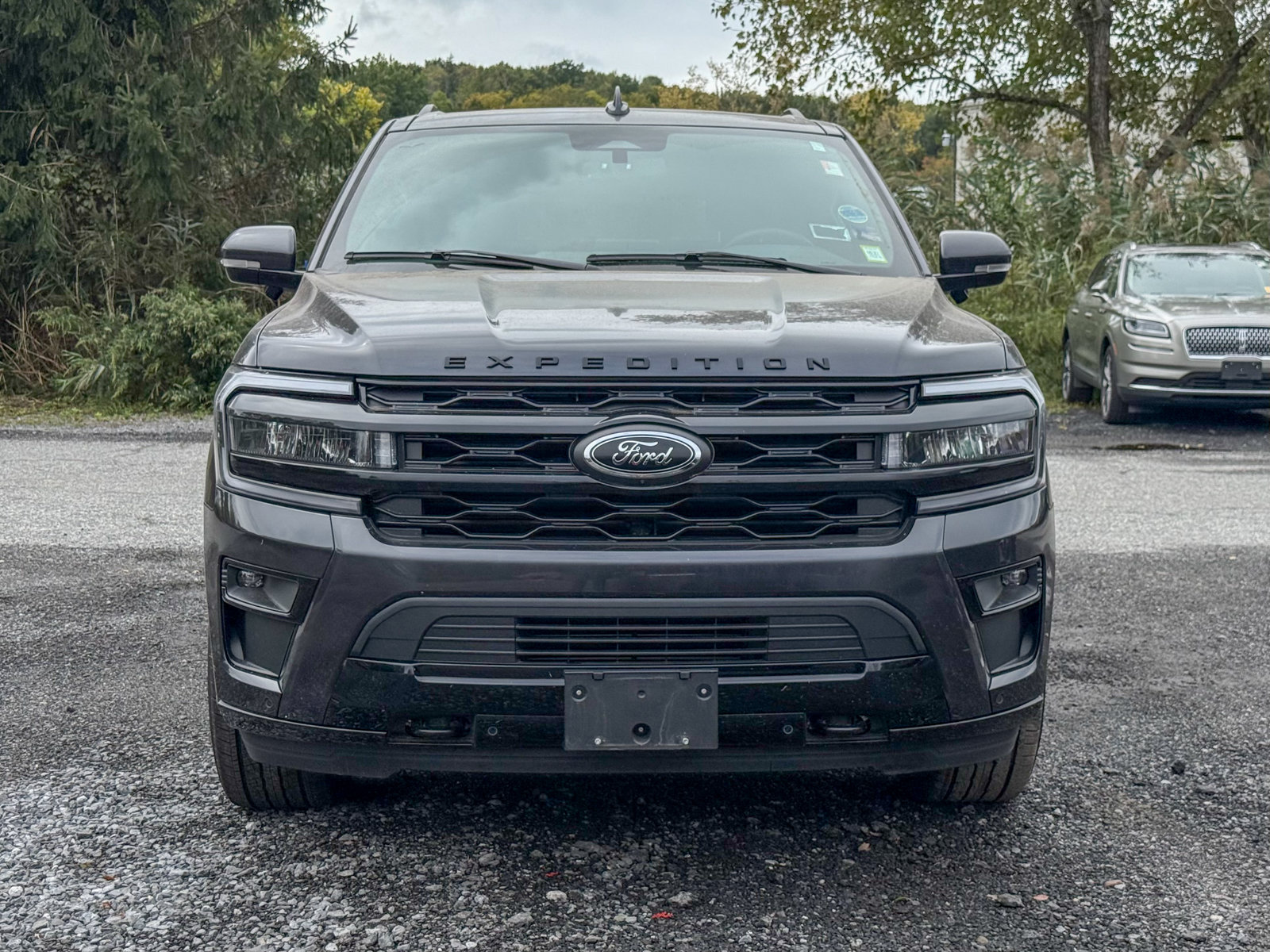 Certified 2024 Ford Expedition Limited AWD/4WD image 2