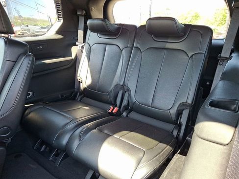 Used 2024 Jeep Grand Cherokee L Limited w/ Luxury Tech Group II AWD/4WD image 11