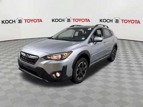 Used 2021 Subaru Crosstrek 2.0i Premium AWD/4WD image 3