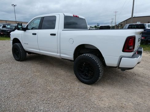 New 2026 RAM 2500 Big Horn AWD/4WD image 8