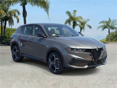 New 2026 Alfa Romeo Tonale w/ Red Premium Package image 3