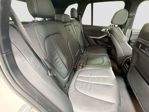 Used 2019 BMW X5 xDrive40i AWD/4WD image 32